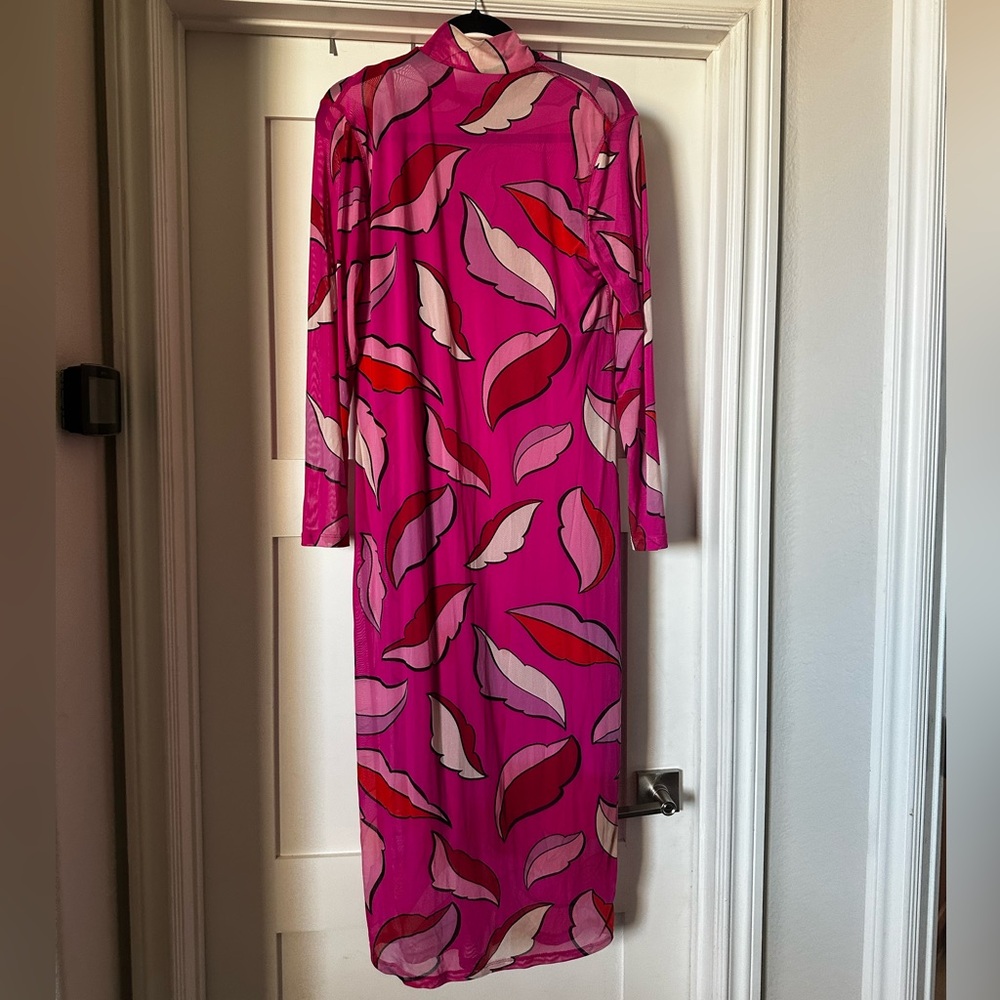 Pink Leaf Patterned Dress